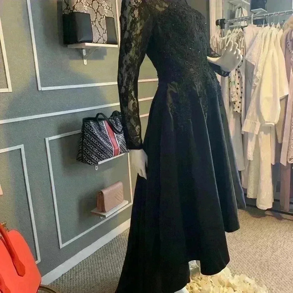 Unbranded Black Lace 3/4 Sleeve Plus Size Dresses for Women Size 8. - Picture 10 of 11